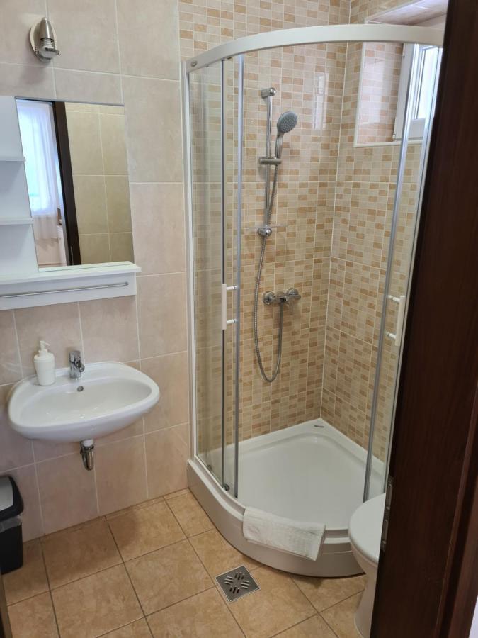Tancsics Vendeghaz Hotel Siófok Cameră foto