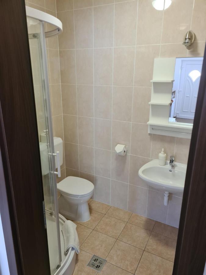 Tancsics Vendeghaz Hotel Siófok Cameră foto