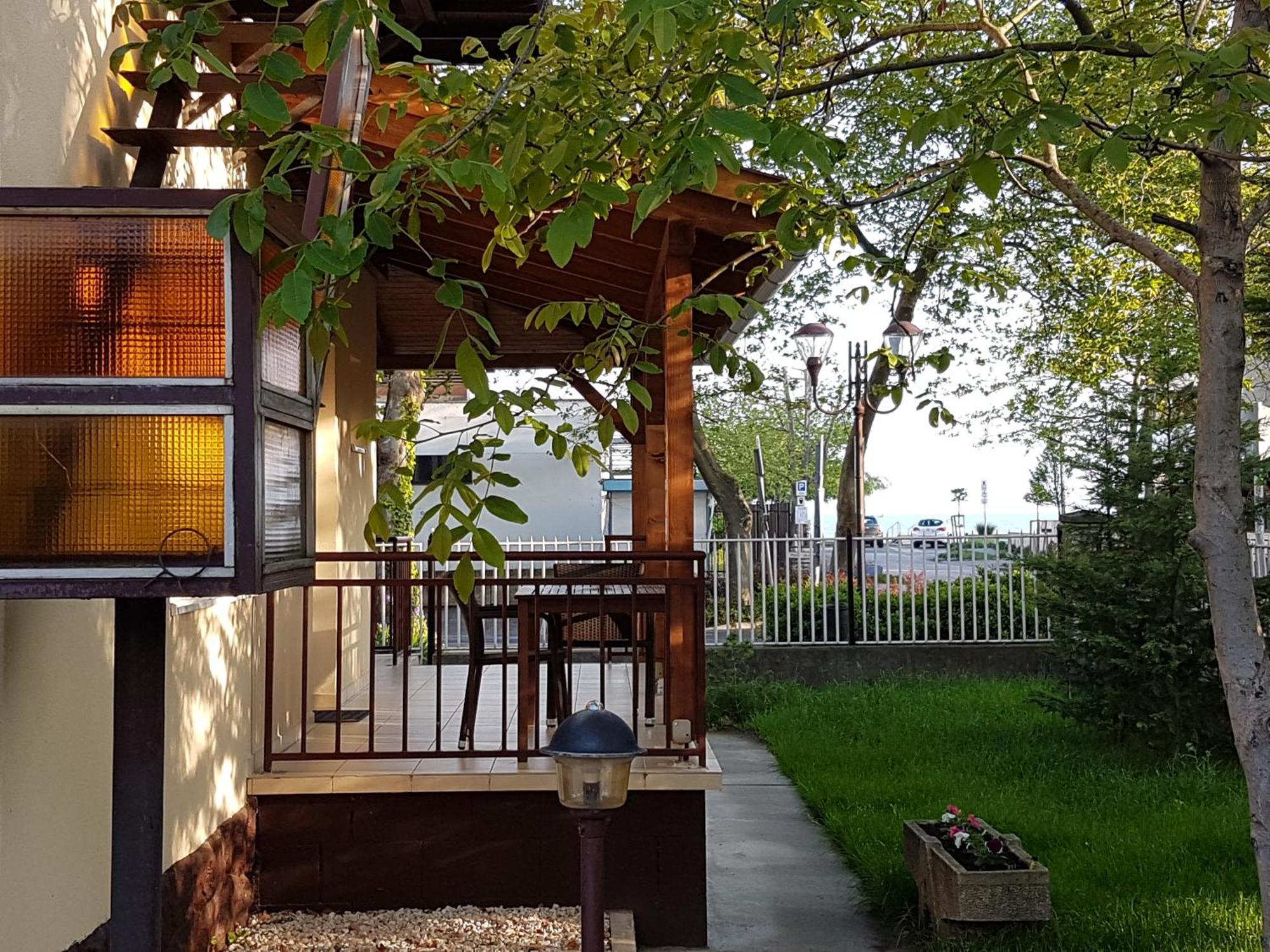 Tancsics Vendeghaz Hotel Siófok Cameră foto