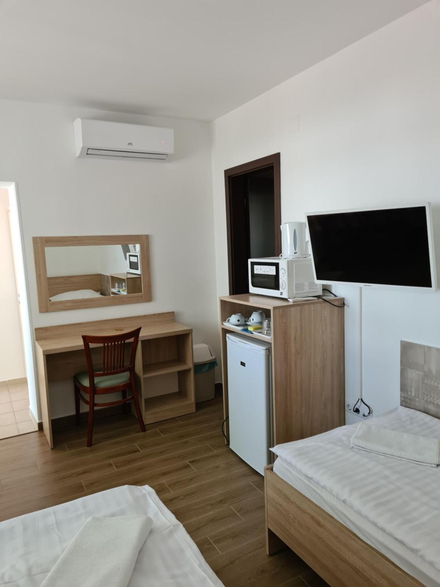 Tancsics Vendeghaz Hotel Siófok Cameră foto