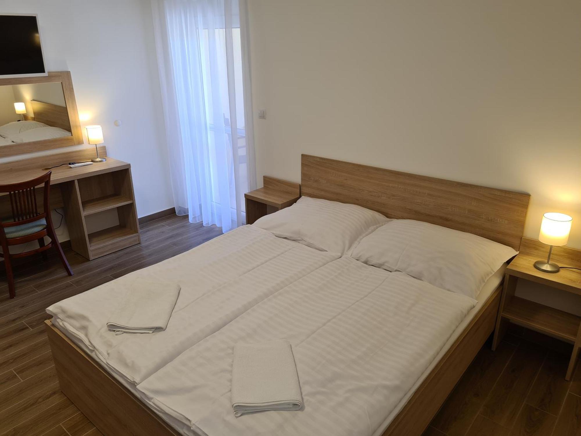 Tancsics Vendeghaz Hotel Siófok Cameră foto